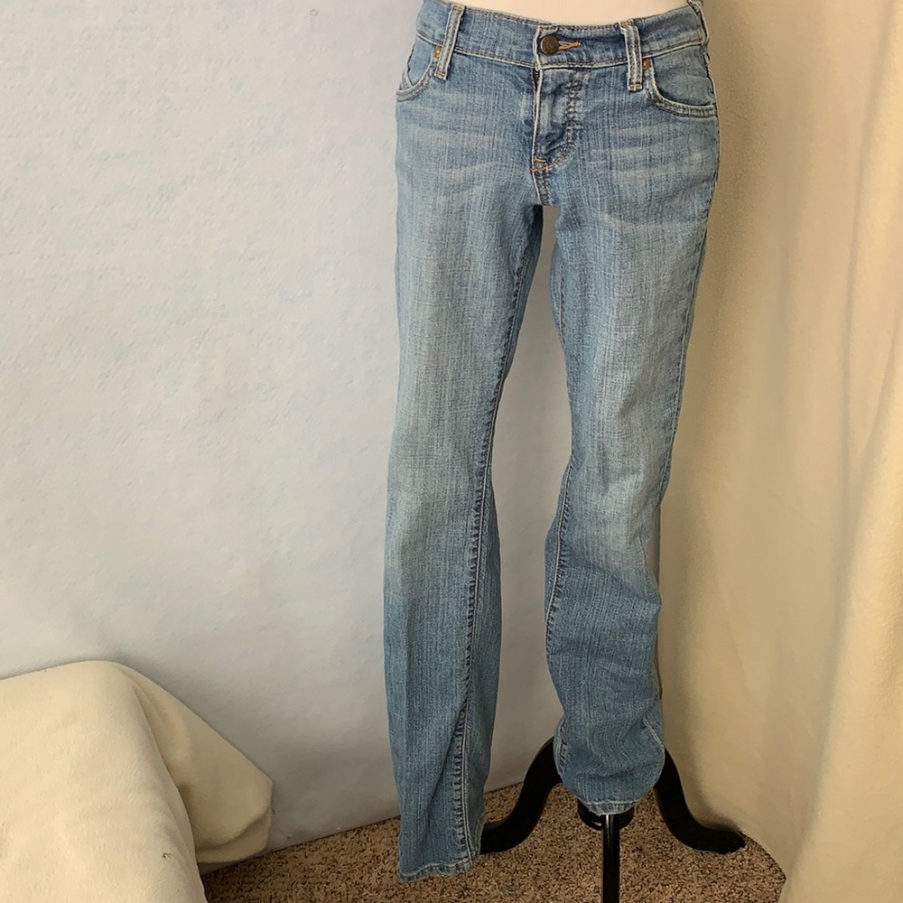 Diva Straight/Slim Leg Jeans